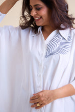 Load image into Gallery viewer, Leaf Shirt