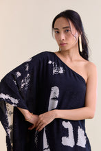 Load image into Gallery viewer, English One Shoulder Mind Dress