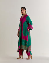 Load image into Gallery viewer, Front box pleated Tunic set