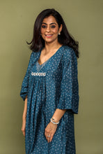 Load image into Gallery viewer, Spring Rooh Kurta Set