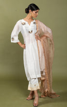 Load image into Gallery viewer, Noor V-neck emb kurta Set