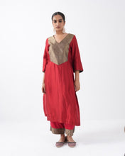 Load image into Gallery viewer, AKSAR PATCH KURTA SET
