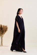 Load image into Gallery viewer, Diya  Knoted Kaftan