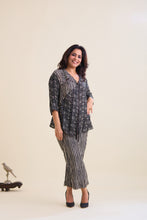 Load image into Gallery viewer, Overlap Shirt Cord Set