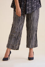 Load image into Gallery viewer, Overlap Shirt Cord Set