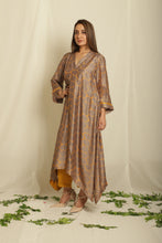 Load image into Gallery viewer, Onion Pink Printed Maia Kurta