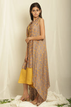 Load image into Gallery viewer, Auro Cape with Dress