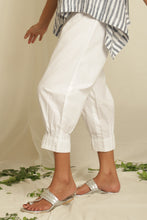 Load image into Gallery viewer, Pleated Pants