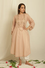 Load image into Gallery viewer, Sarah Kurta