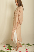 Load image into Gallery viewer, Sarah Kurta