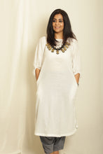 Load image into Gallery viewer, Sarah Kurta