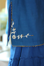 Load image into Gallery viewer, French Knotted Hand Embroidered Chanderi Set