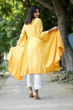 Load image into Gallery viewer, Ramya Kurta