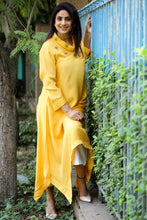Load image into Gallery viewer, Lotus Silk Kurta Set