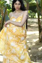 Load image into Gallery viewer, Flayered dress