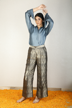 Load image into Gallery viewer, Silk collared shirt