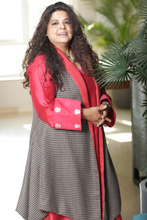 Load image into Gallery viewer, Houndstooth cape