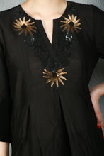 Load image into Gallery viewer, NOOR V-NECK hand embroidered set