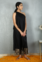 Load image into Gallery viewer, FURSAT MISI SET WITH BROCADE PANTS