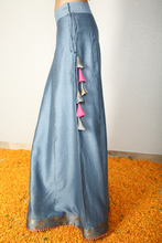 Load image into Gallery viewer, Chandni silk chanderi skirt with brocade border