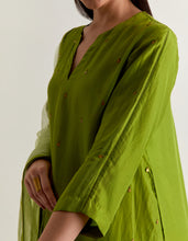 Load image into Gallery viewer, Aarna Tunic set
