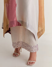 Load image into Gallery viewer, Sia High slit Kurta set

