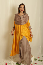 Load image into Gallery viewer, Mannat Dress
